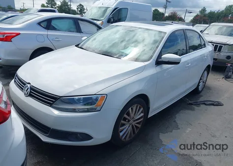 2011 Volkswagen Jetta 2.5L Sel from USA, damaged, VIN 3VWLX7AJ9BM372359